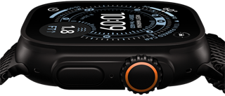 Apple Watch Ultra 3 vist fra siden med urkasse i sort titanium, kompas på urskiven Orienteringsløb, sideknap og Digital Crown