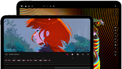 13" iPad Pro og 11 iPad Pro i space black vist forfra i vandret position, afrundede hjørner, sort skærmkant, skærmen på 11" viser et strålende billede af en figur med rødt hår, skærmen på 13" viser farverige elementer til billedredigering i grænsefladen